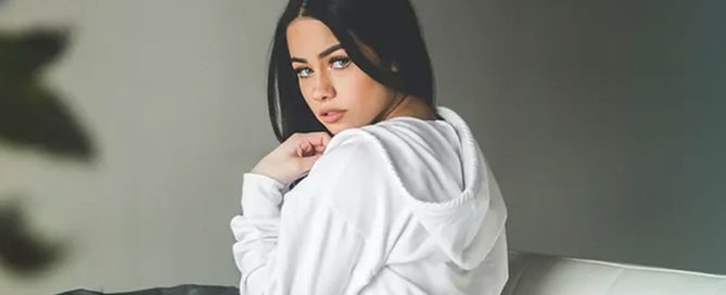 Consejos para Mantener la Seguridad en Línea como Modelo por Webcam